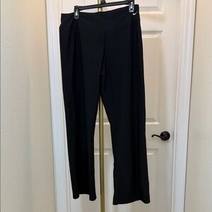 Women's Nike fitdry wide leg spandex capri leggings